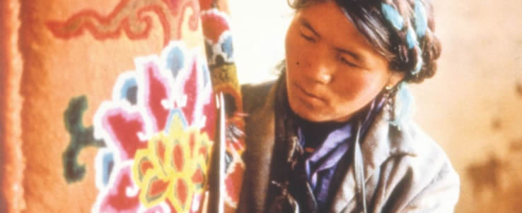 4-rug-carving