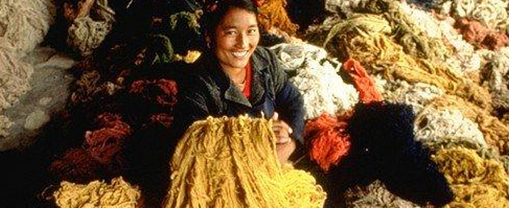 4-lady-on-wool-yarns-cropped